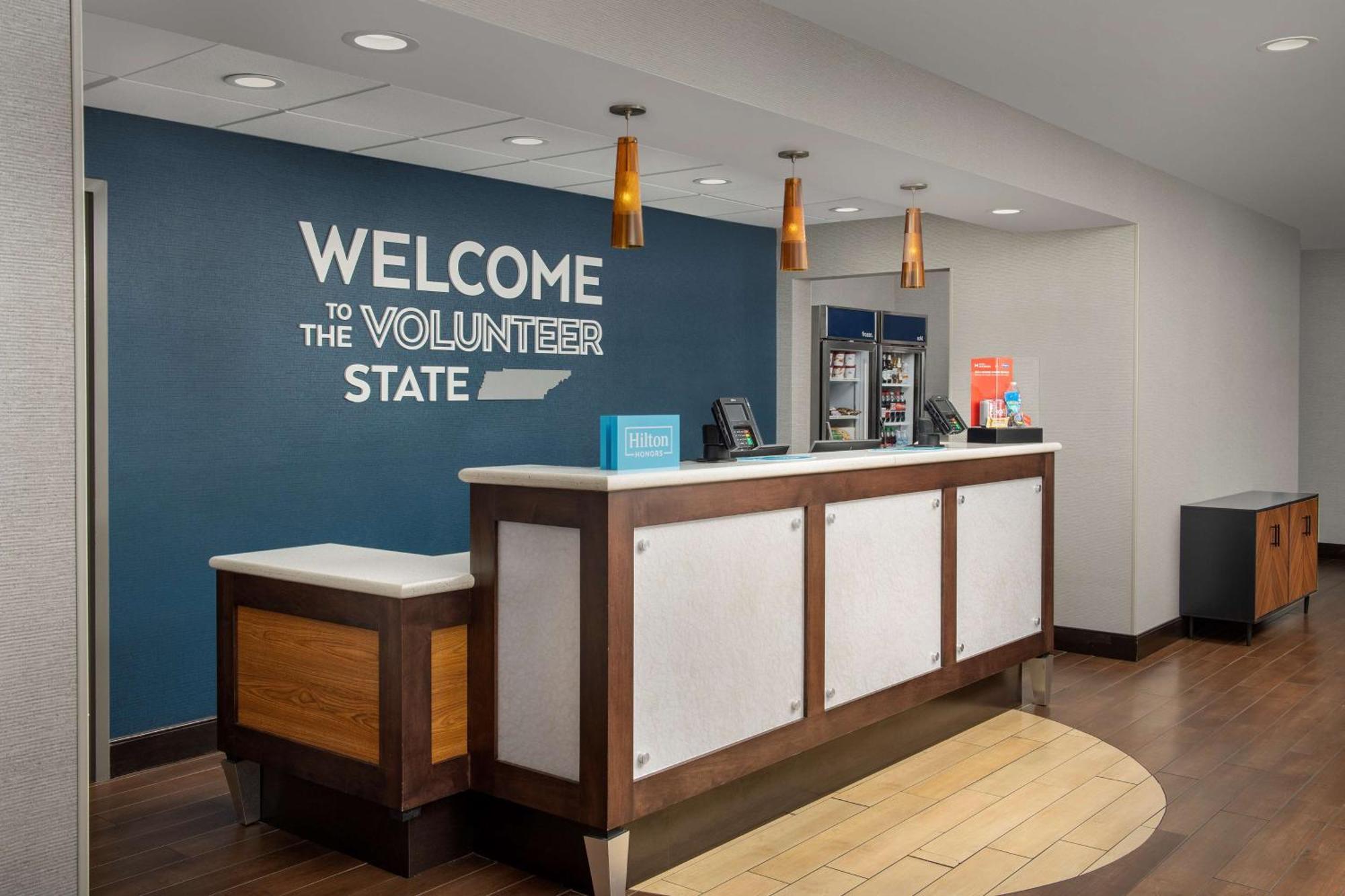 Hampton Inn Knoxville Clinton I-75 Екстериор снимка